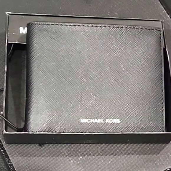 Michael Kors Andy Leather Slim Billfold - Picture 7 of 9